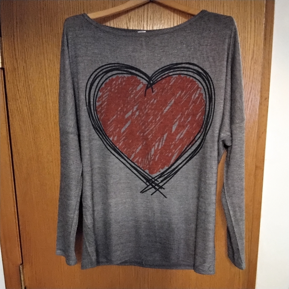 Woman's graphic pullover
